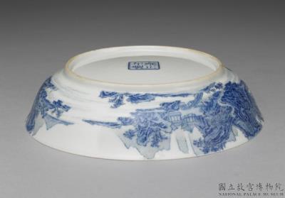 图片[3]-Dish with blue landscape in falangcai painted enamels, Qing dynasty, Yongzheng reign 1723-1735-China Archive